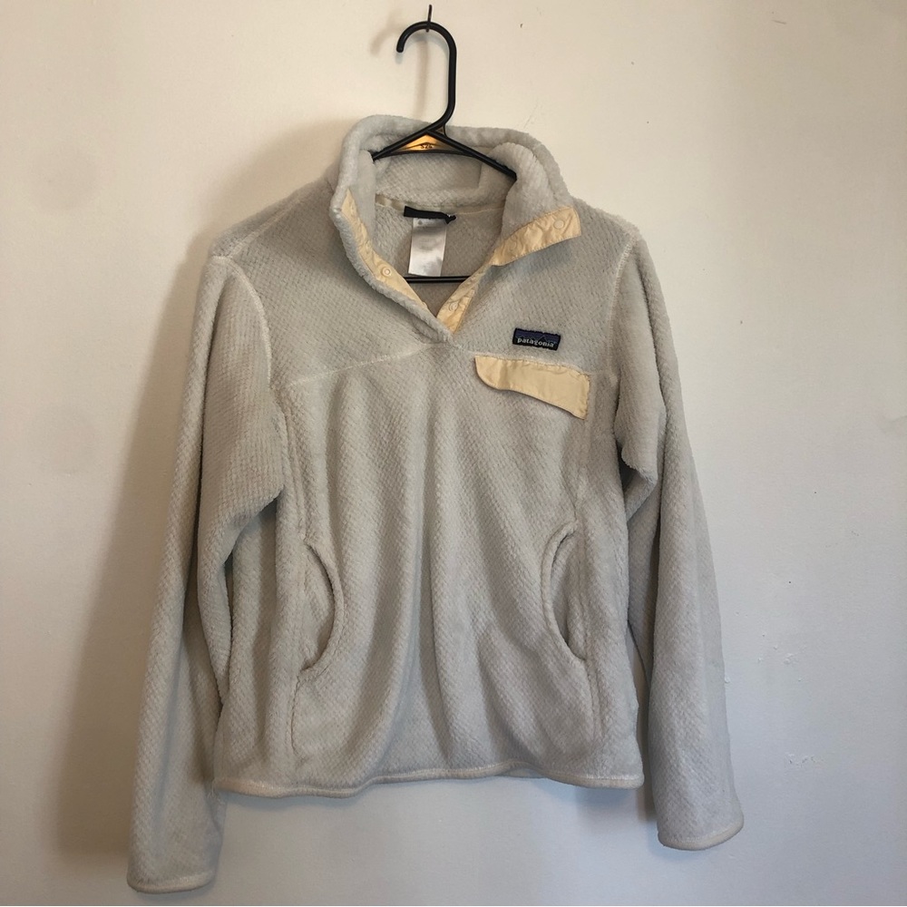 Patagonia white xs fleece pullover sweatshirt